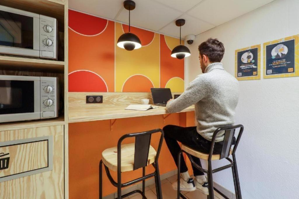 Homestay Issy Citea Access Dayuse - Work And Day Rest Timeshare -- 2 Min Tram - Formule Temps Partage -- Navette Ile D'issy Avenue Paris 92320 Espace Nuit